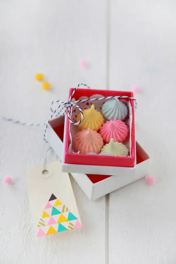 Paper Meringue Favor boxes and tags