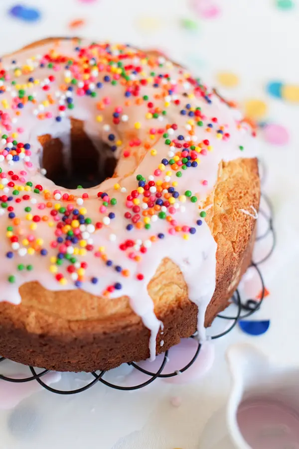 A Donut Cake So Good Your Boxed Cakes Will Be Jealous • A ...
 Doughnut Cake