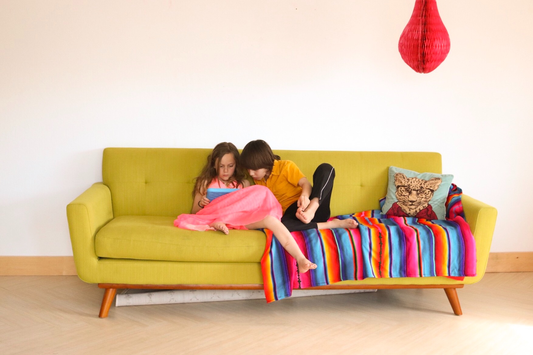 kids reading sofa
